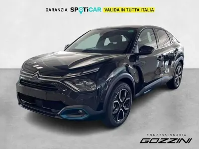 Usata Citroën e-C4 Shine 100 kW (136 CV) 2023 Pearl black Berlina