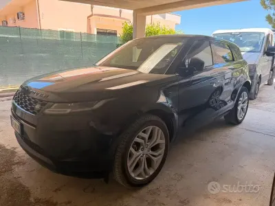Usata Land Rover Range Rover evoque 163 CV (119 kW) 2021 Nero SUV
