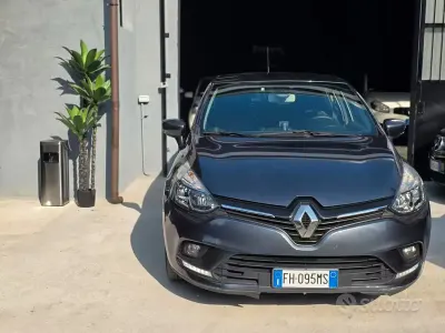 Usata Renault Clio IV 75 CV (55 kW) 2018 Grigio Berlina