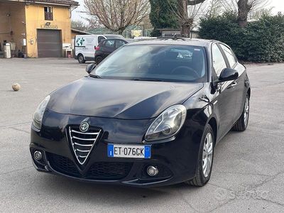 Usata Alfa Romeo Giulietta Exclusive 105 CV (77 kW) 2013 Nero Utilitaria