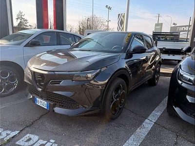 Nuova Alfa Romeo Junior Edizione Speciale 145 CV (106 kW) 2025 Nero tortona SUV