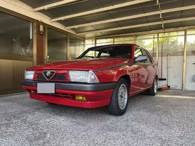 Usata Alfa Romeo 75 1989 Rosso Berlina