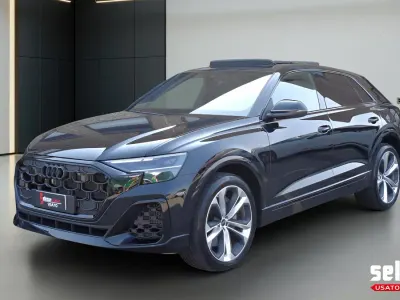 Usata Audi Q8 S-Line 394 CV (289 kW) 2024 Bianco ghiaccio metallizzato SUV