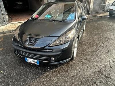 Usata Peugeot 207 70 CV (51 kW) 2009 Utilitaria