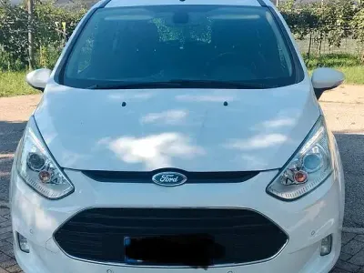 Usata Ford B-MAX 100 CV (73 kW) 2013 Bianco Monovolume