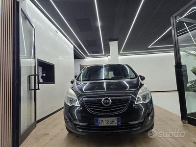Usata Opel Meriva 95 CV (69 kW) 2012 Nero Monovolume
