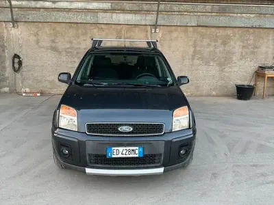 Usata Ford Fusion 90 CV (66 kW) 2010 Grigio Utilitaria