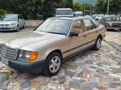 Usata Mercedes E300 188 CV (138 kW) 1989 Berlina