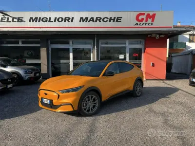 Usata Ford Mustang Mach-E Standard Range 100 kW (136 CV) 2024 Giallo SUV