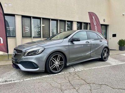 Usata Mercedes A200 Premium 156 CV (114 kW) 2017 Grigio Berlina