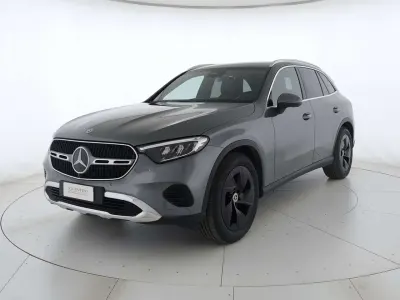 Usata Mercedes GLC200 AMG Line Premium Plus 204 CV (150 kW) 2023 Grigio metallizzato scuro SUV