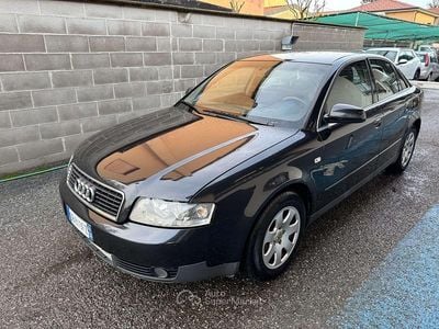 Käytetty Audi A4 131 HP (96 kW) 2002 Musta Sedan