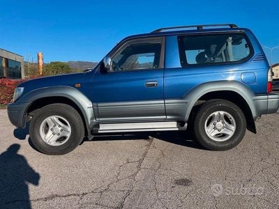 Usata Toyota Land Cruiser 163 CV (119 kW) 2000 Blu Station wagon