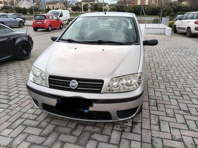 Usata Fiat Punto 2004 Grigio Utilitaria