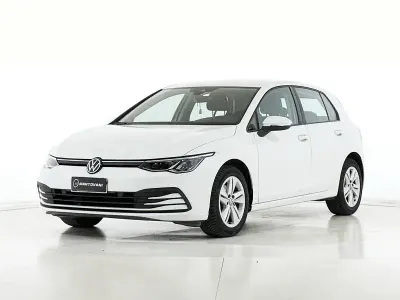 Usata VW Golf VIII Life 110 CV (80 kW) 2021 Bianco Utilitaria