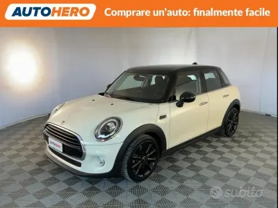 Usata Mini ONE 102 CV (75 kW) 2020 Bianco Utilitaria