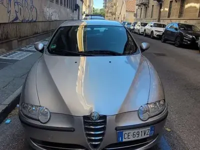 Usata Alfa Romeo 147 105 CV (77 kW) 2002 Utilitaria