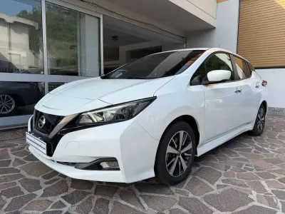 Usata Nissan Leaf Acenta 89 kW (122 CV) 2021 Bianco Utilitaria
