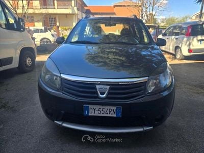 Usata Dacia Sandero Stepway 87 CV (63 kW) 2009 Berlina