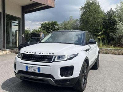 Usata Land Rover Range Rover evoque Pure 150 CV (110 kW) 2019 Bianco/nero SUV
