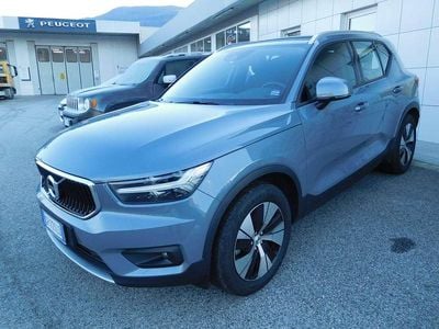 Usata Volvo XC40 Momentum 197 CV (144 kW) 2020 Grigio SUV