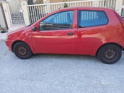 Usata Fiat Punto 2003 Rosso Utilitaria