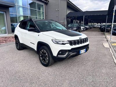Usata Jeep Compass Trailhawk 240 CV (176 kW) 2023 Bianco SUV