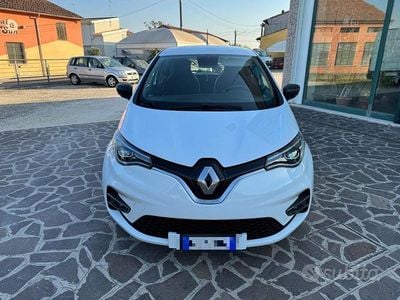 Usata Renault Zoe Business 80 kW (109 CV) 2021 Bianco / pastello Utilitaria