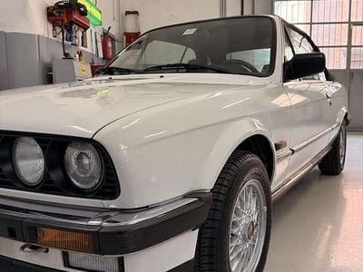 Usata BMW 320 Cabriolet 129 CV (94 kW) 1989 Cabrio