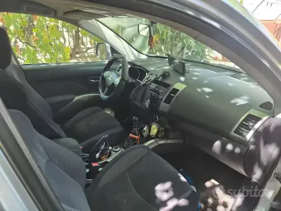 Usata Mitsubishi Outlander 140 CV (102 kW) 2009 Grigio SUV