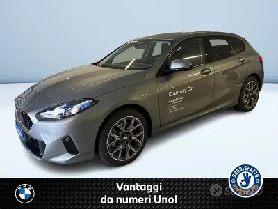 Usata BMW 118 Comfort Edition 150 CV (110 kW) 2025 Grigio Utilitaria