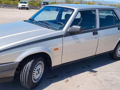Usata Alfa Romeo 75 1989 Grigio Berlina