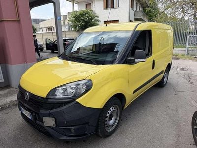 Usata Fiat Doblò 95 CV (69 kW) 2019 Giallo Monovolume