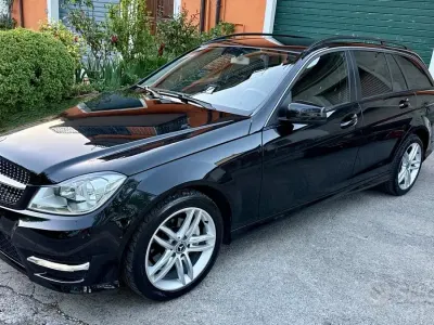Begagnad Mercedes C180 Avantgarde 120 HK (88 kW) 2013 Svart Kombi