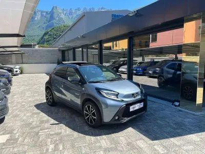Usata Toyota Aygo X Lounge 72 CV (52 kW) 2024 Nero SUV