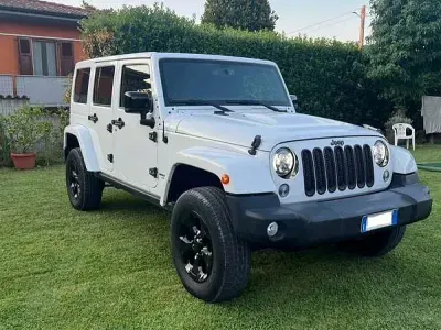 Usata Jeep Wrangler Unlimited Sahara 200 CV (147 kW) 2015 SUV