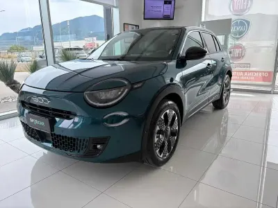 Usata Fiat 600 La Prima 145 CV (106 kW) 2025 Verde SUV