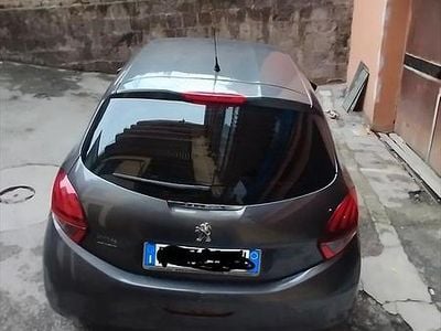 Usata Peugeot 208 2018 Grigio Utilitaria