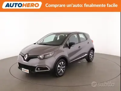 Usata Renault Captur 90 CV (66 kW) 2017 Grigio SUV