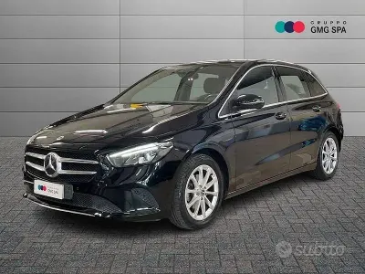 Usata Mercedes B180 116 CV (85 kW) 2020 Nero Utilitaria
