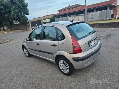 Usata Citroën C3 60 CV (44 kW) 2005 Grigio Berlina