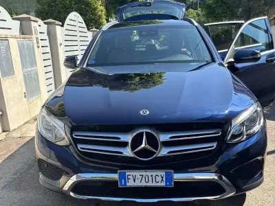 Usata Mercedes GLC220 Exclusive 170 CV (125 kW) 2019 Blu/azzurro SUV