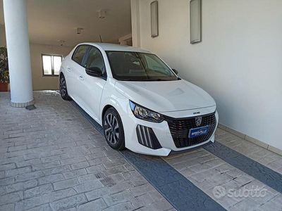 Usata Peugeot 208 Active 75 CV (55 kW) 2024 Bianco Utilitaria