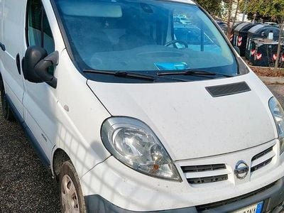 Usata Nissan Primastar 115 CV (84 kW) 2011 Bianco Monovolume