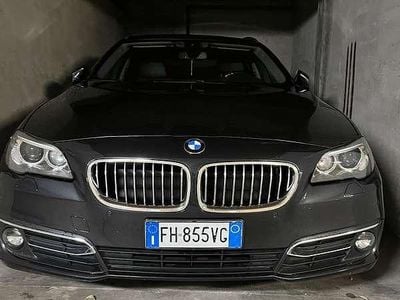 Usata BMW 530 Luxury Line 258 CV (189 kW) 2015 Nero Station wagon