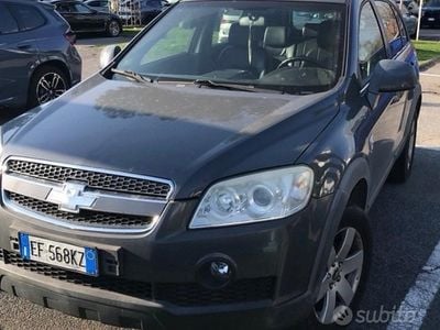 Usata Chevrolet Captiva LTZ 126 CV (92 kW) 2011 Grigio SUV