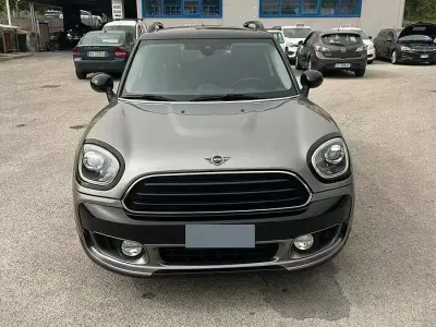 Usata Mini One D Countryman 116 CV (85 kW) 2019 Grigio SUV