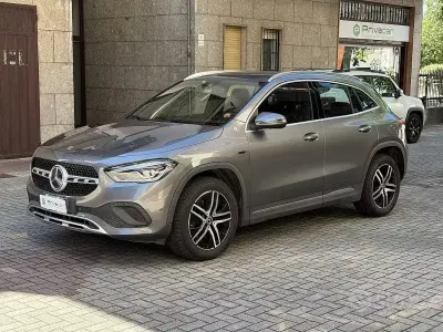 Usata Mercedes GLA250 160 CV (117 kW) 2021 Grigio SUV