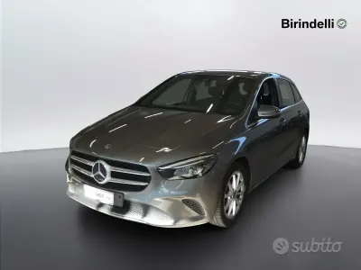 Usata Mercedes B180 116 CV (85 kW) 2020 Grigio Utilitaria