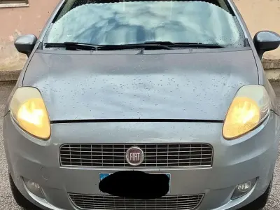 Usata Fiat Grande Punto 77 CV (56 kW) 2009 Grigio Utilitaria